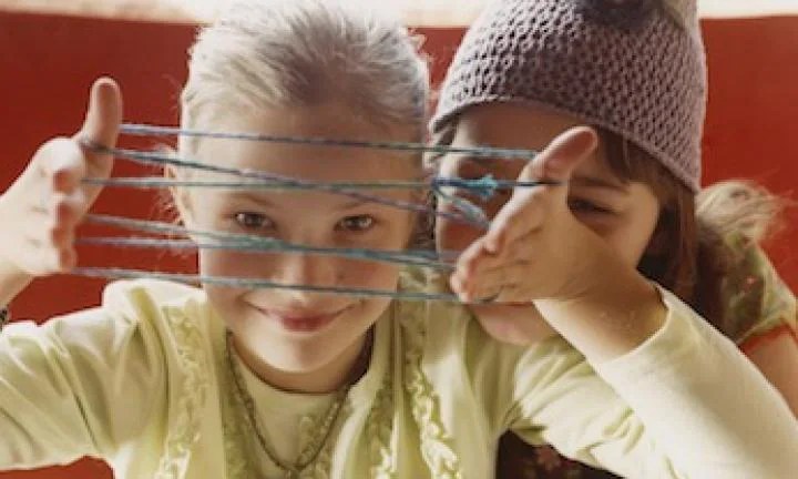 String game Cat's whiskers Kidspot