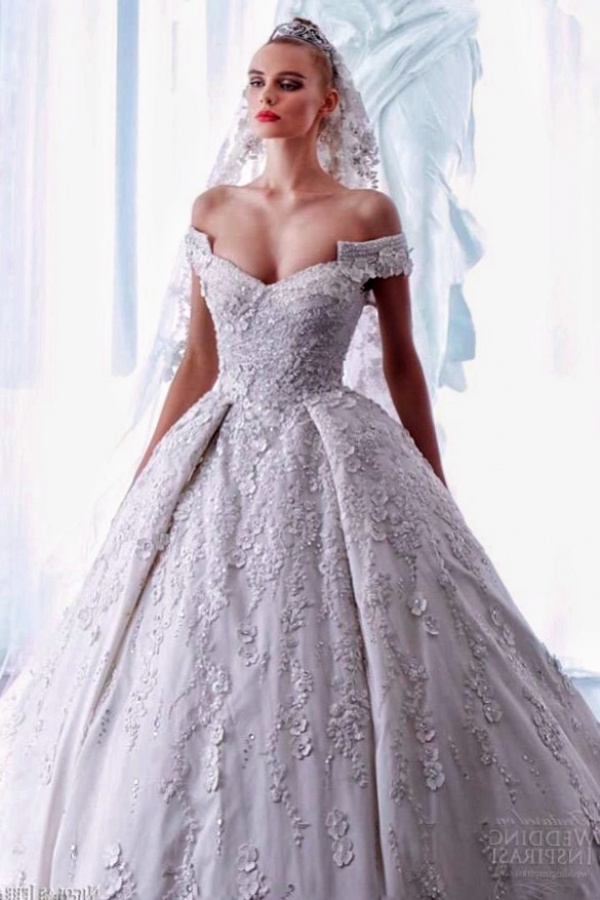 Ball Gown and Low Shoulder Wedding Dress M2028