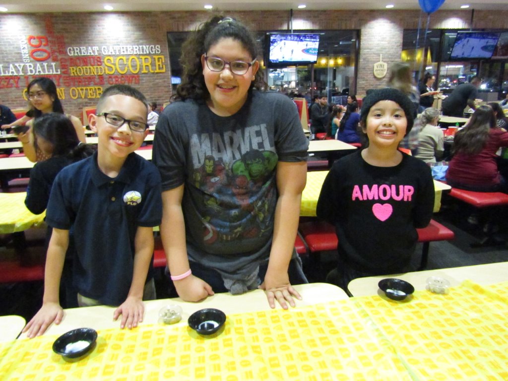 Peter Piper Pizza Family Night Arts Academy at Estrella