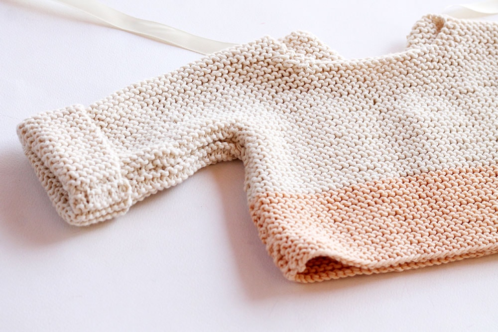 Knitting sweaters and cardigans is such a classic pattern that everyone must try sometime in their knitting adventures. Baby Sweater Pattern | Free Knitting Patterns | Handy ...