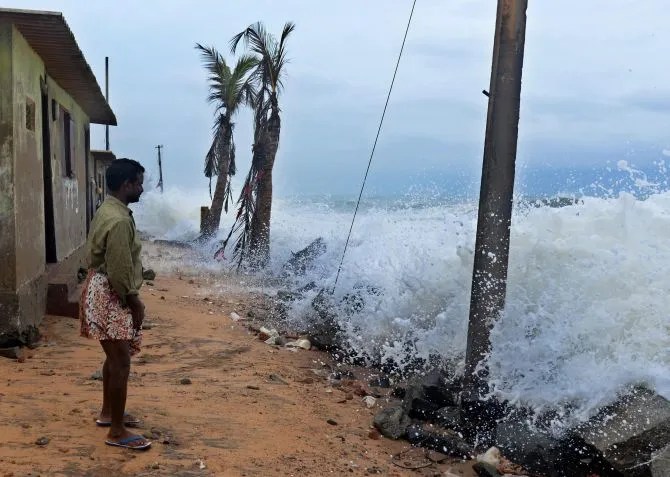 Cyclone bypasses Indian coastline; heavy rains expected in