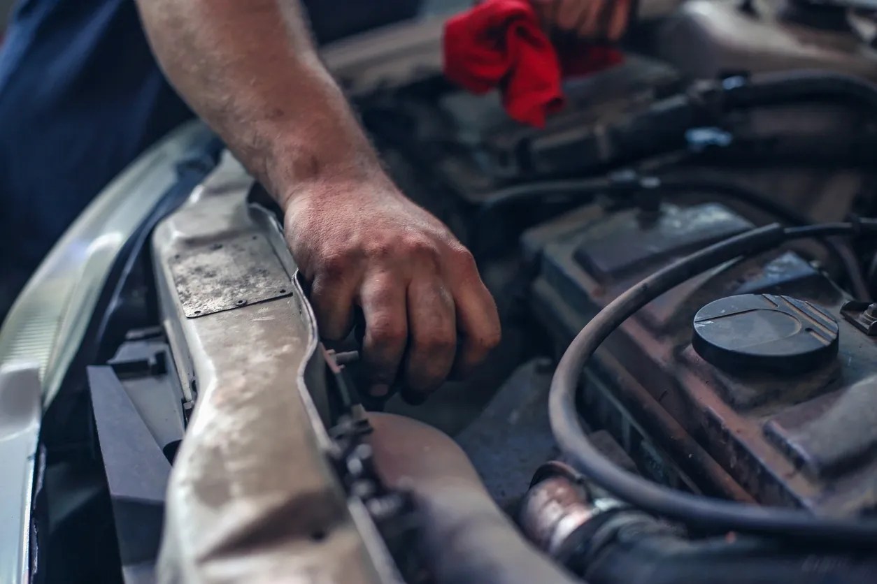 Rock City Auto Parts - Selling Auto Parts, Buying Cars