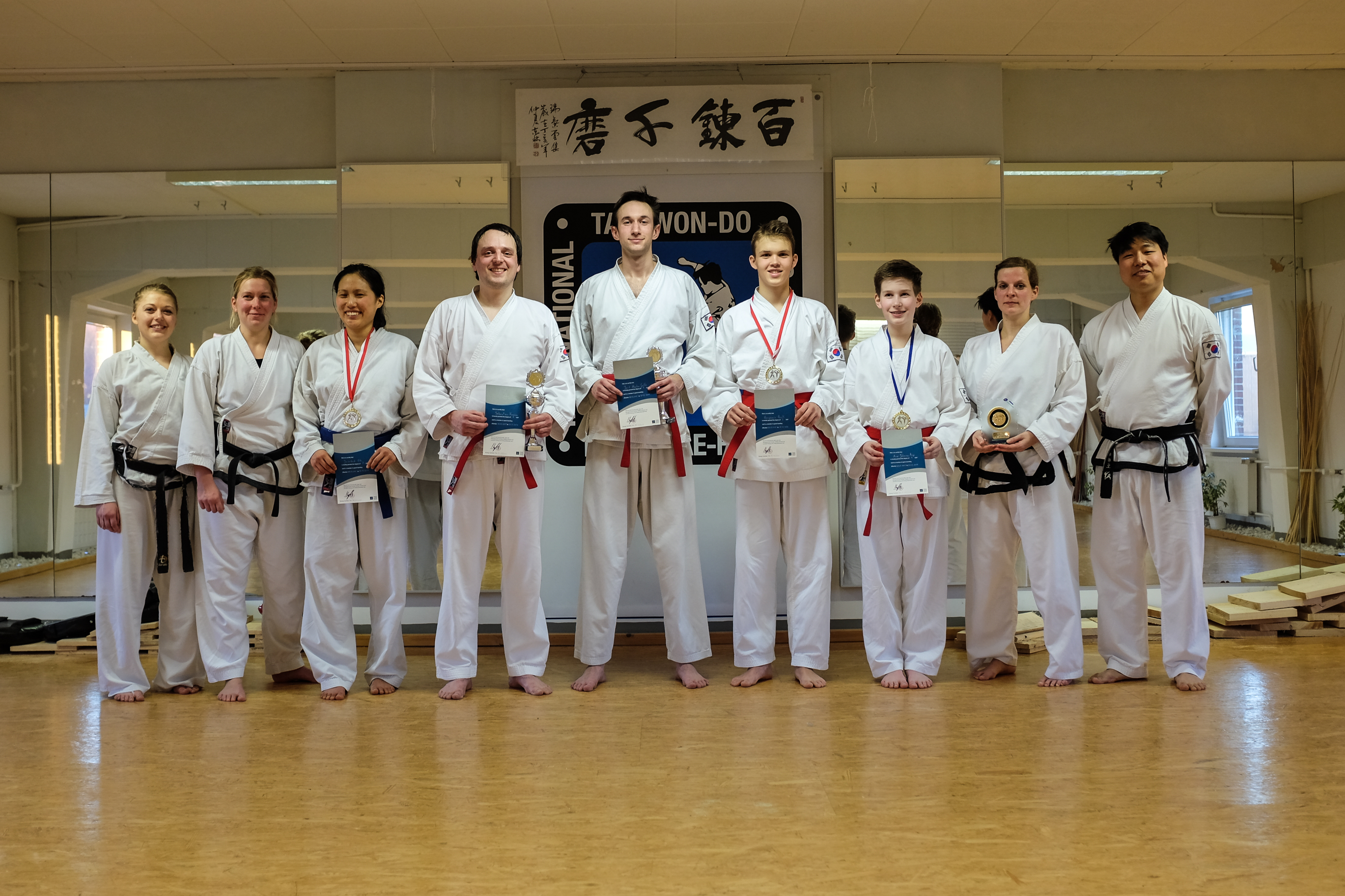 BlauRotSchwarz Training und Prüfungen KANG TAEKWONDO CENTER . Kiel