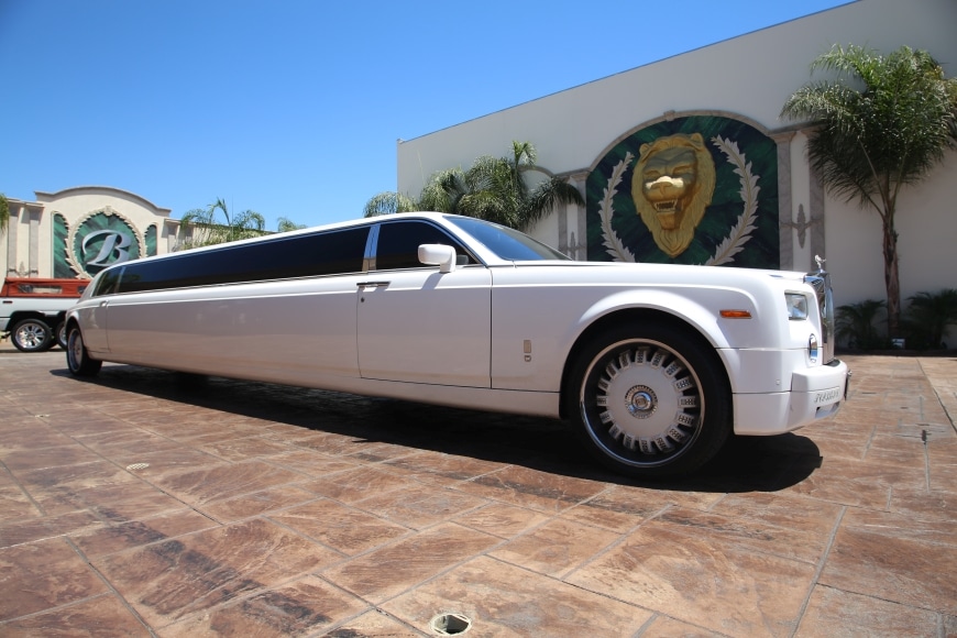 Rent A Rolls Royce Limo Today! Save Time & Money! Call Us Now!