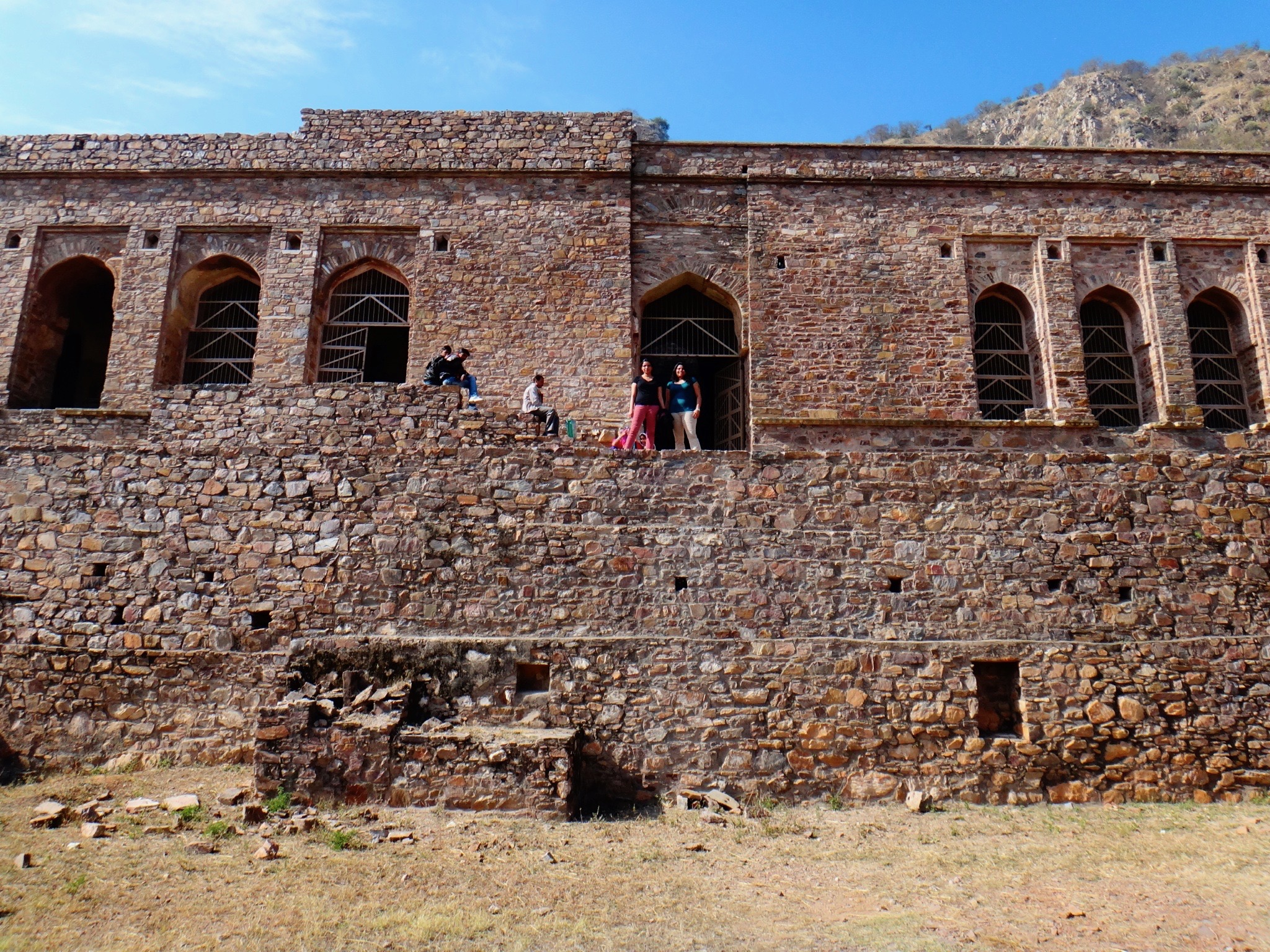 Mysterious Haunted Weekend Trip to Bhangarh Fort. Living