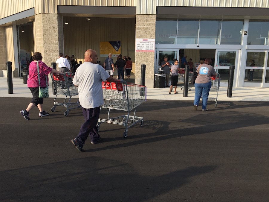 Costco shoppers