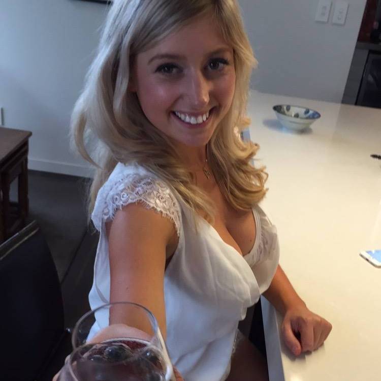 Tinder Older Women
