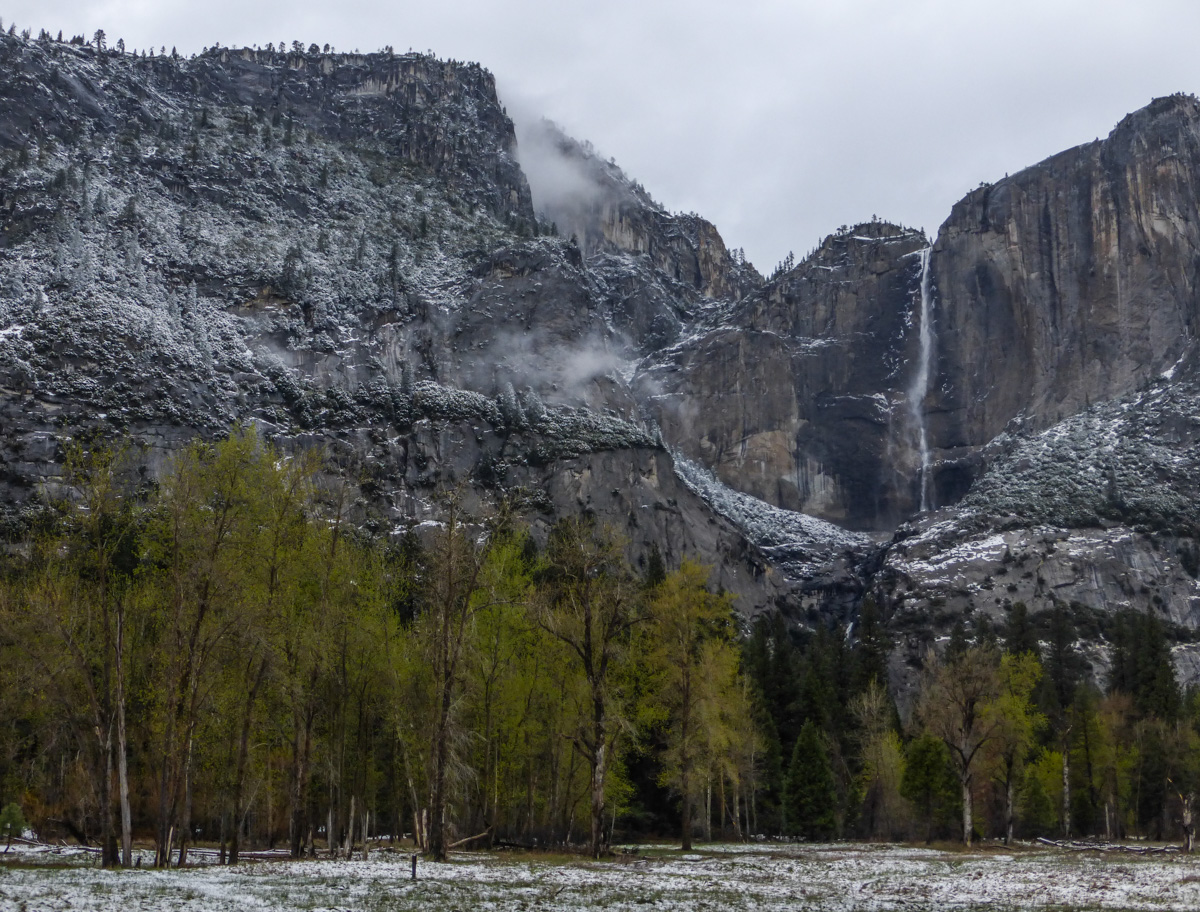 April Snow in Yosemite