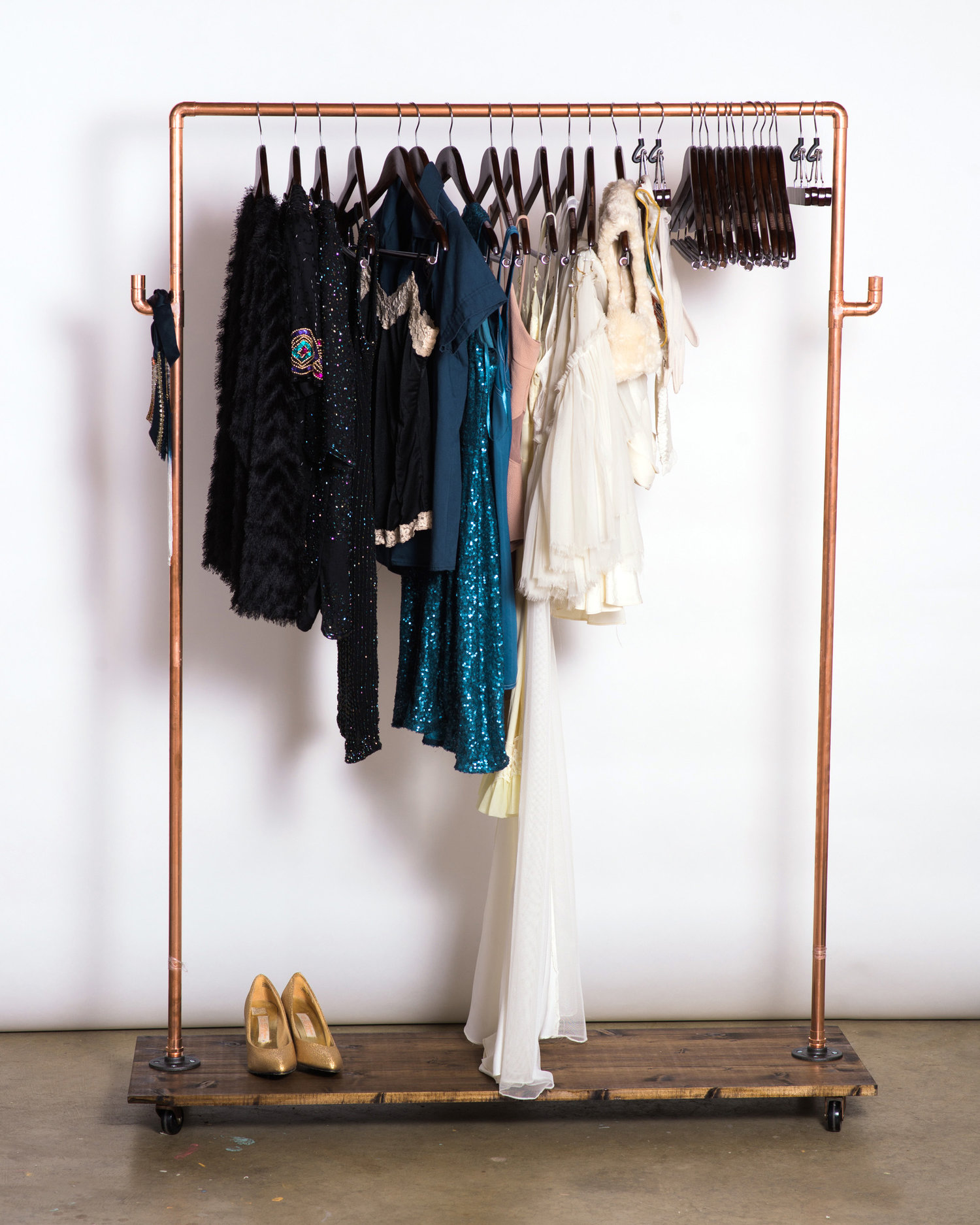 Creative DIY Clothes Rack Ideas Perfect For Lazy People
