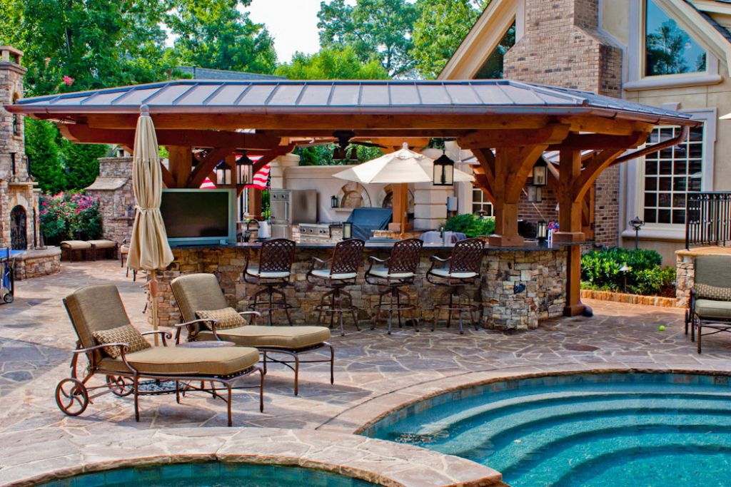 20 Poolside Outdoor Kitchen Designs