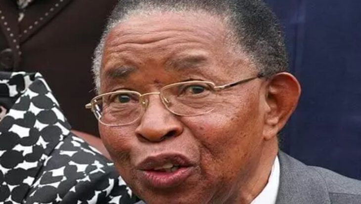 He was the 12th chief justice of the republic of kenya and served the longest term by any african chief justice in kenya's history. Evans Gicheru Age Johnson Gicheru Kenyan Judge Biography Facts Career Wiki Life But To Others He Will Only Be Remembered As The Chief Justice Who Hurriedly Swore In Former President