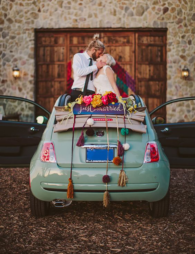 15 Awesome Ideas To Embellish Your Wedding Getaway Car!