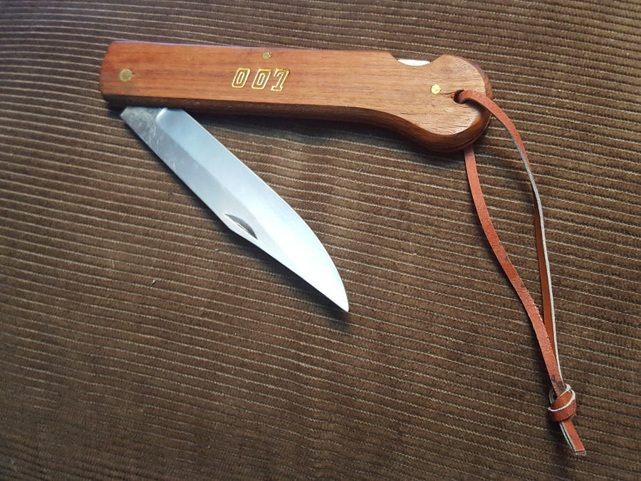 The 007 Knife Infamous 1970s Lockback The Martialist