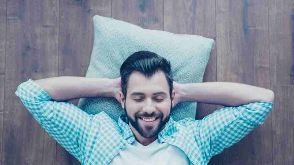 What Does It Mean When You Dream About Someone? 54 Types