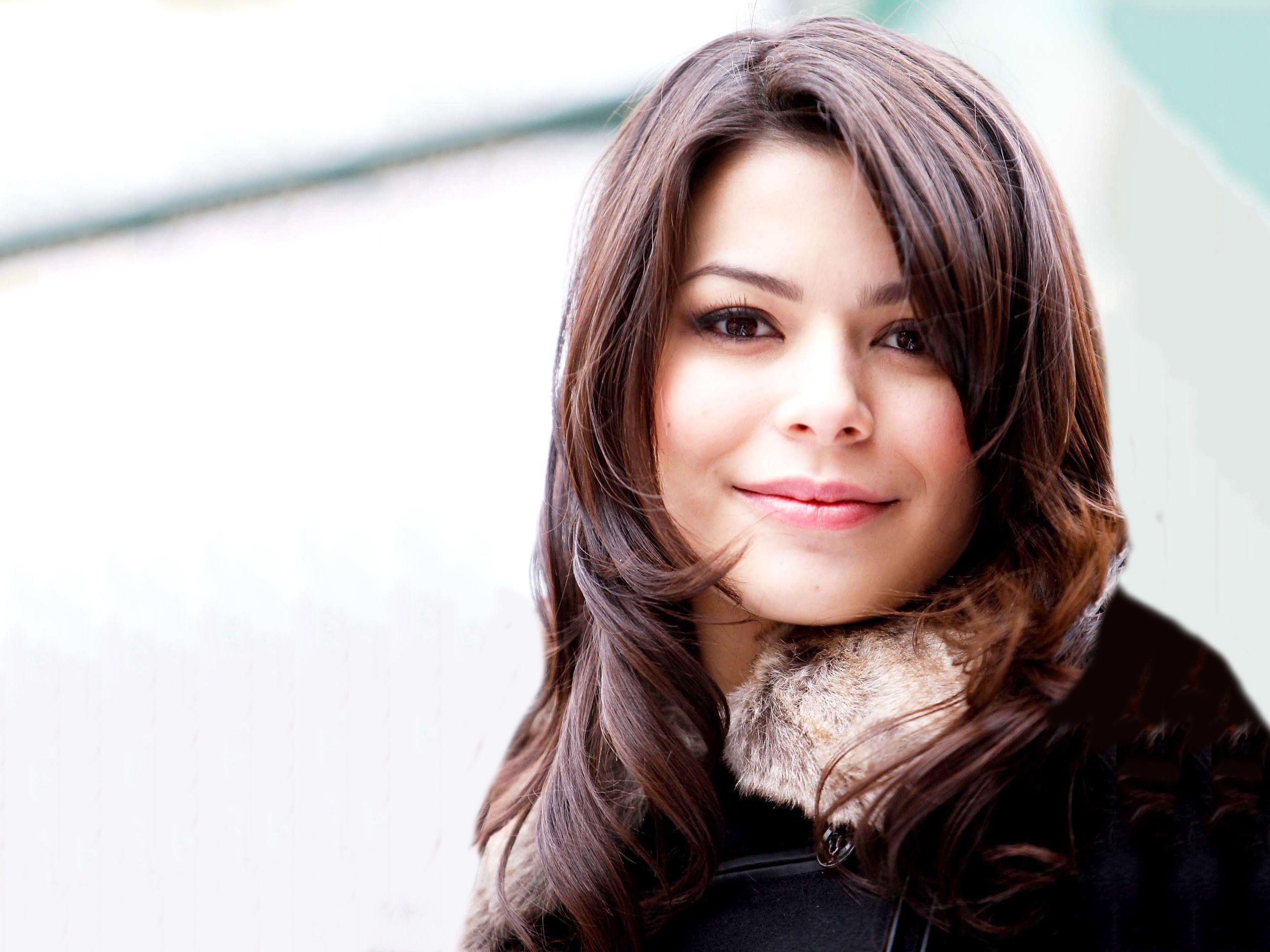 Miranda Cosgrove Wallpapers Wallpaper Cave
