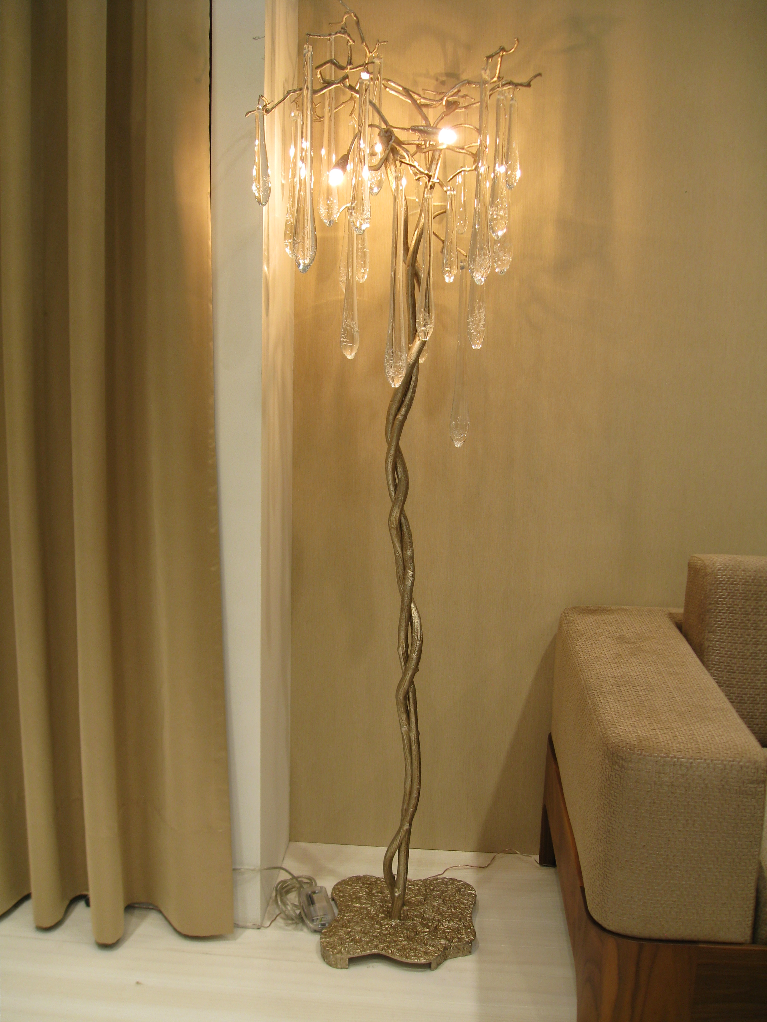 Floor tree lamp 10 lamps covering any type of lighting