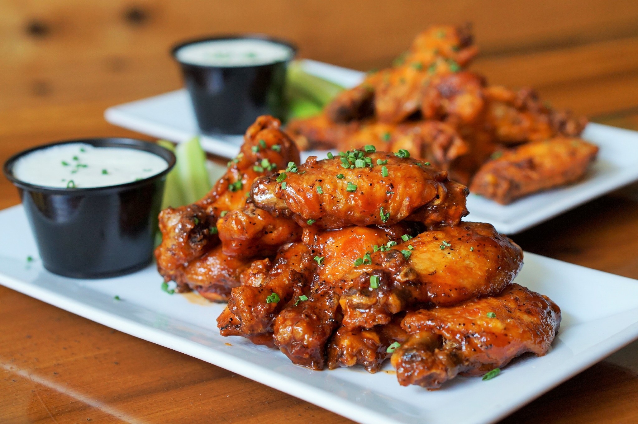 Check Out The Best 16 Food & Drink Game Day Specials