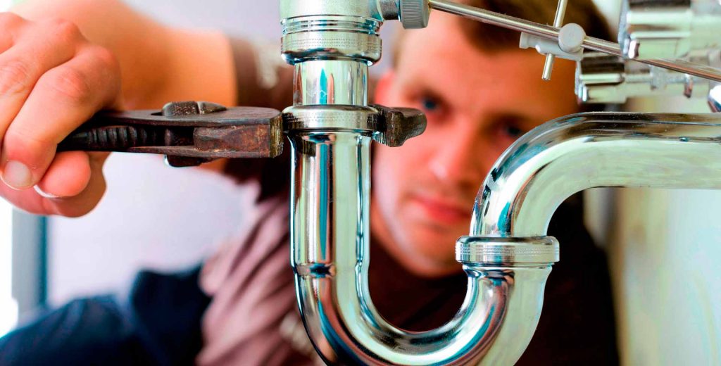 5 Tips for Choosing a Plumber in Huntington Beach