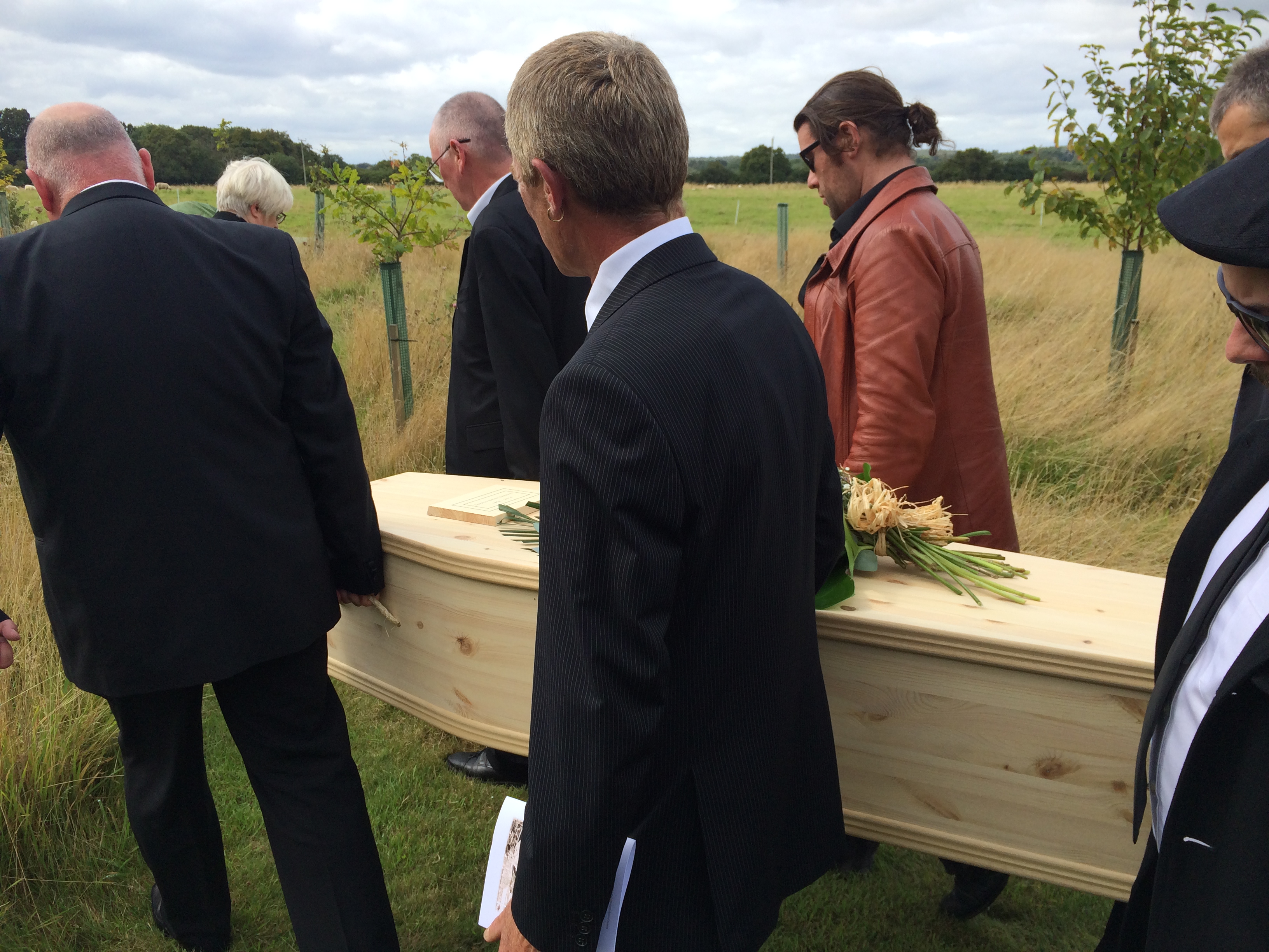 Natural Burial Evelyn's Funerals