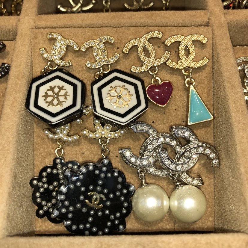 Wholesale Chanel Earrings cc logo letters stud at Cheap