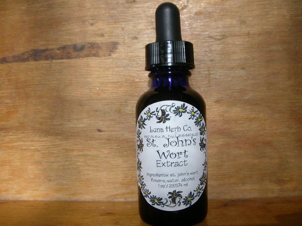 Luna Herb Co. Extracts