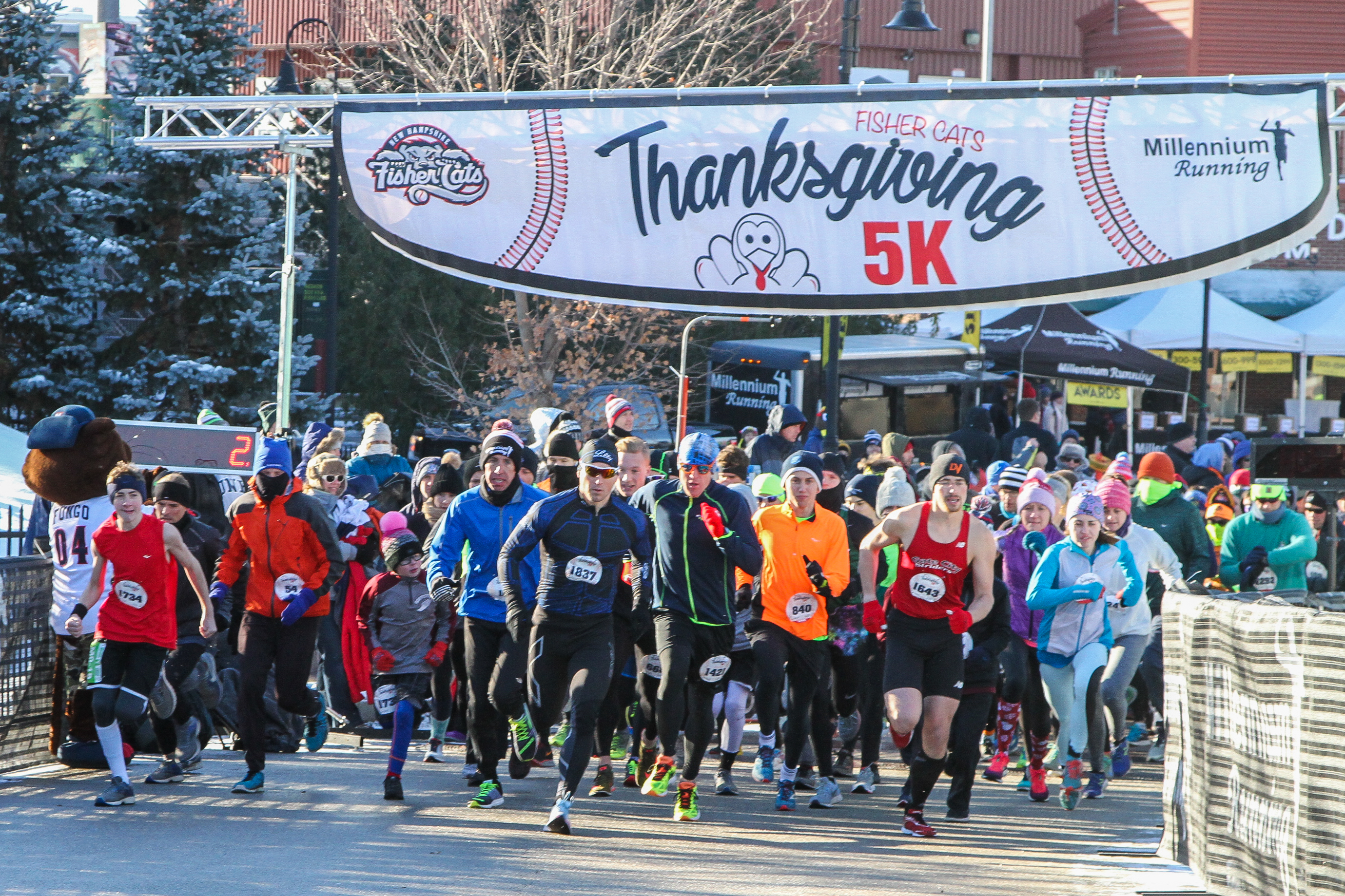 PHOTOS NH Fisher Cats Thanksgiving 5k 2018