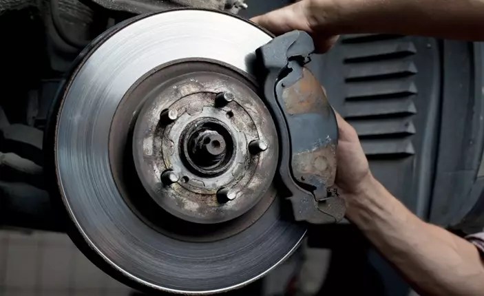 Ask Away! With Jeff Smith: Should I Grind The Rough Surface Off Of New Brake Pads? - Onallcylinders