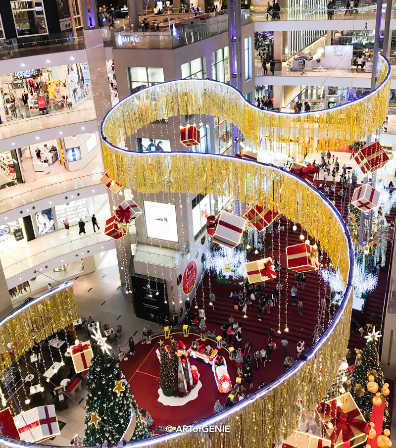 Pavilion KL Goes Back to Basics for a Beautiful Golden Christmas.