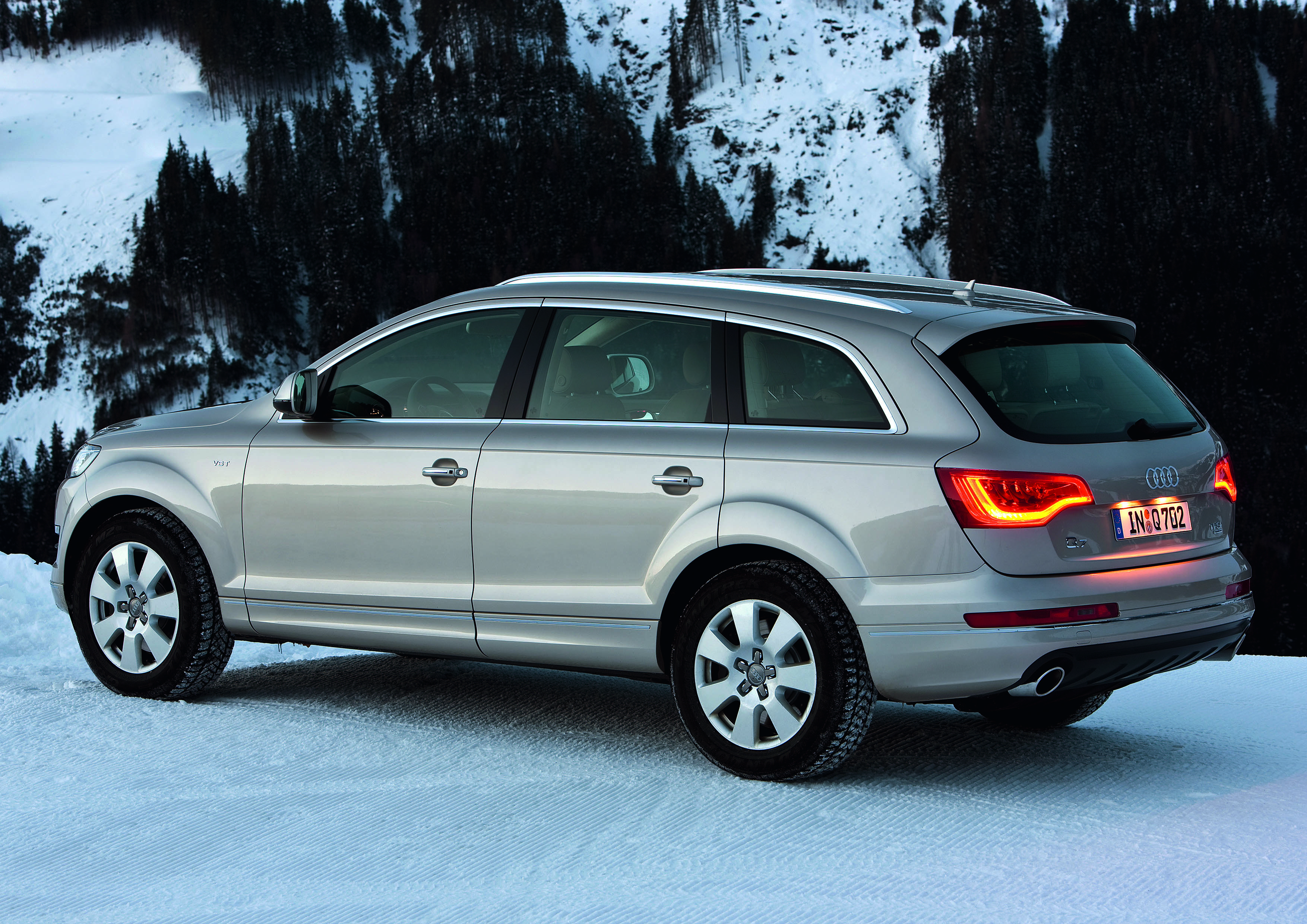 Comparo: 2014 Audi Q7 Tdi Vs. Infiniti Qx60 Hybrid : John Leblanc's Straight-Six