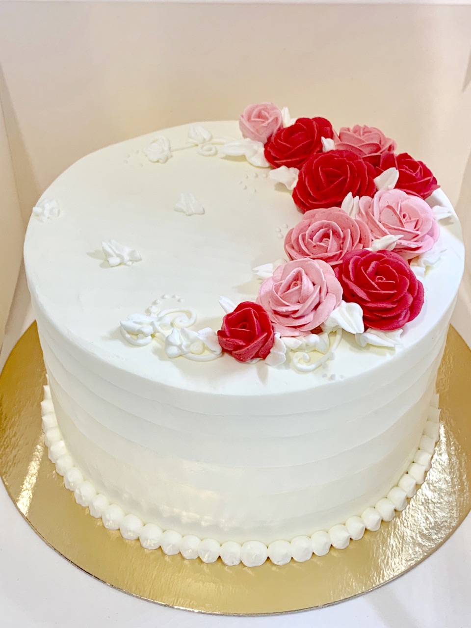 Un gâteau d'anniversaire spectaculaire à Paris ? The parisienne