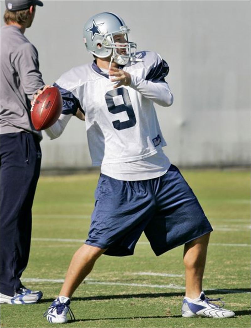 Sackhappy Giants can't roil Romo Toledo Blade
