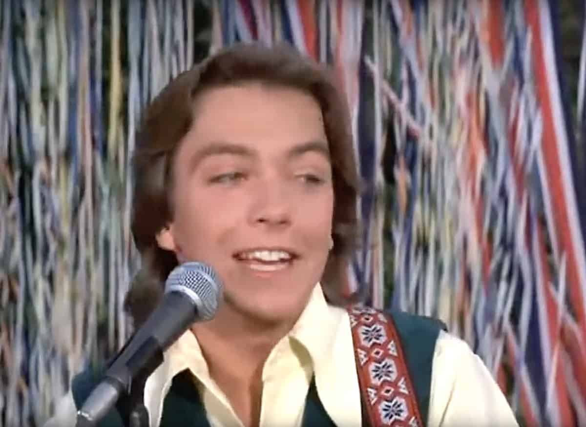 He allegedly got very drunk that evening and they believe he was conked out while holding the cigarette in his hand. TV Icon and Teen Idol David Cassidy Dead at 67 - Towleroad ...