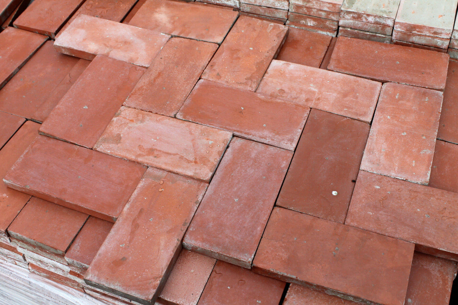 Reclaimed 9 x 4.5 Inch Terracotta / Red Quarry Tiles