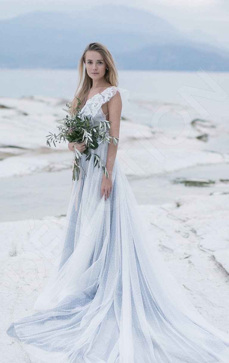 The History Of The Wedding Dress And Why Do Brides Wear