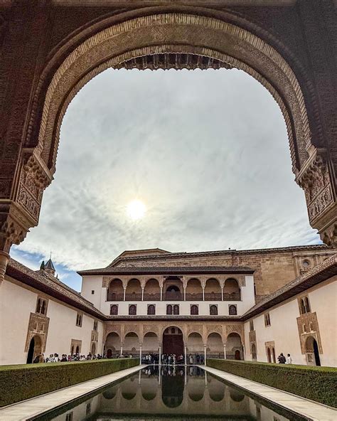  AlhambraDeGranada.org قصر الحمراء في غرناطة.  تذاكر قصر الحمراء الزيارات الإرشادية دليل غرناطة معلومات الصورة