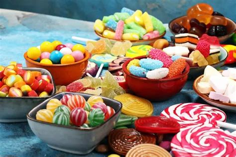 أدق التفسيرات لرؤية الحلوى في المنام لابن سيرين والنابلسي أدق التفسيرات لرؤية الحلوى في المنام لابن سيرين والنابلسي