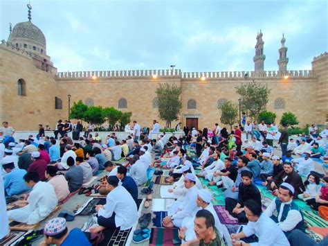 الحكم في صلاة الجمعة بيت المعرفة - العرجي العربي