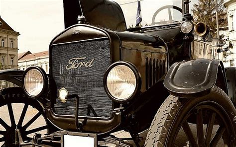 تأسست شركة سيارات عام 1903 - أخبار