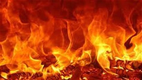 تفسير حلم إشعال النار في شخص في المنام - موقع زيادة