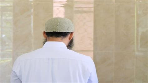 تفسير حلم الشخص الذي نصحني بالصلاة في المنام - دليل الوافد الجديد تفسير حلم الشخص الذي نصحني بالصلاة في المنام - دليل الوافد الجديد