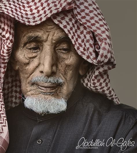 تفسير حلم رجل عجوز يقبلني في المنام - موقع زيادة