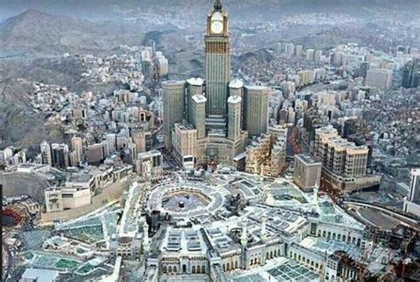 تقع مكة المكرمة على الخليج العربي