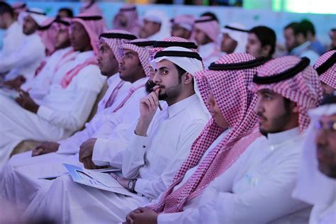 تويتر مراسلون سعوديون يعطلون على تويتر عبدالله بكر حقيقي ...