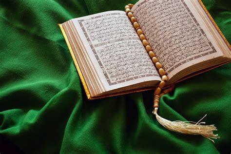 سماع وقراءة تفسير القرآن الكريم في المنام