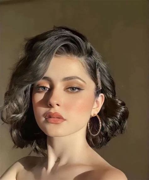 شعر البنات أسود وقصير فماذا أسأل - إجابتك؟