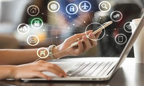 عبير على وشك إطلاق حملة جديدة عبر الإنترنت وتريد أن تعرف كيف يمكن استخدام البيانات لجعل الحملة فعالة قدر الإمكان - منتدى الإجابات