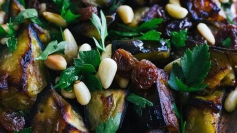 كيف تصنع سلطة الباذنجان بصلصة الكاتشب - Back News