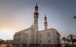 لا تغيير في مواعيد صلاة الجمعة بالشارقة - الإمارات اليوم