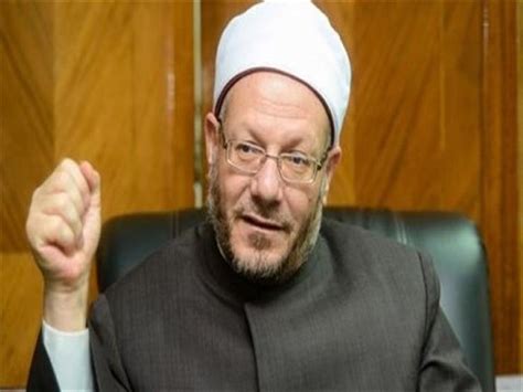 مفتي الجمهورية يحسم جدل توقيت فجر مصر قبل السعودية - Masrawy