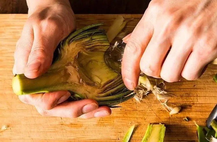 10 Adımda Enginar Soymayı Öğrenin! Mahmure